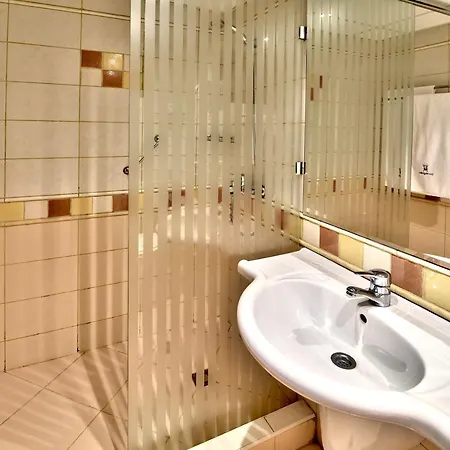 木兰酒店 3* 普里莫尔斯科