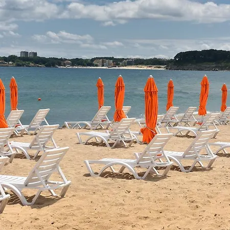 木兰酒店 3* 普里莫尔斯科